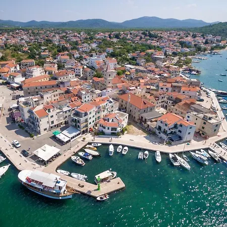 Apartman Apartments More Pirovac