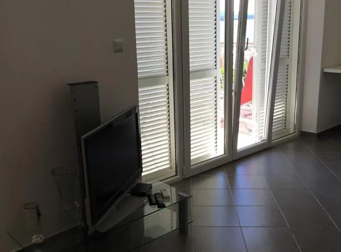 Apartments More بيروفاتش