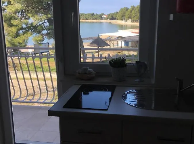 Apartments More شقة بيروفاتش