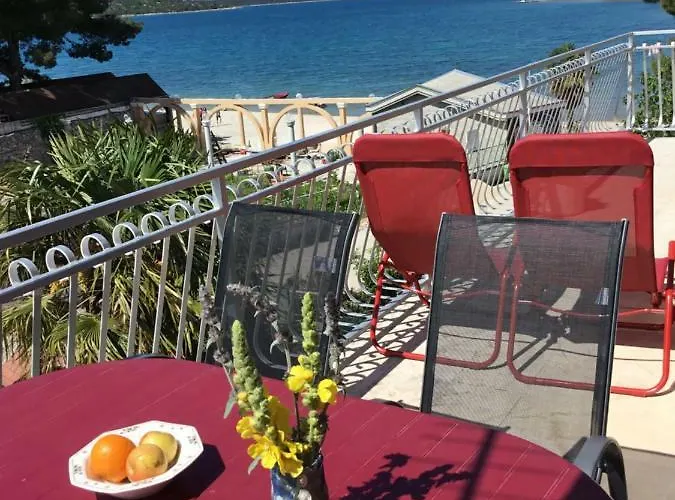 Apartments More شقة بيروفاتش