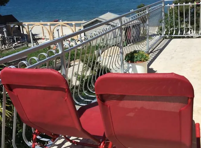 Apartments More شقة بيروفاتش